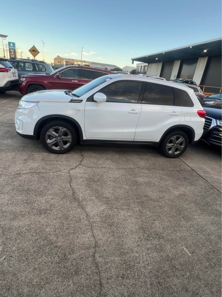 2017 Suzuki Vitara photo