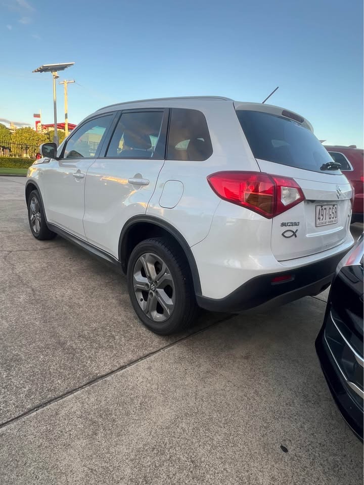 2017 Suzuki Vitara photo