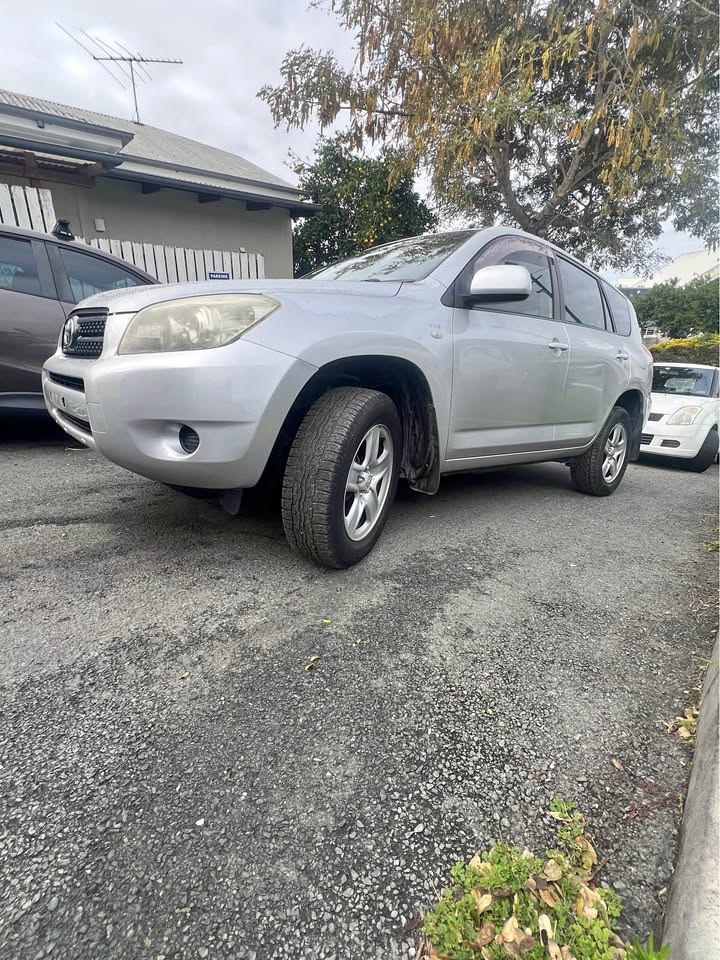 2007 Toyota RAV4 photo