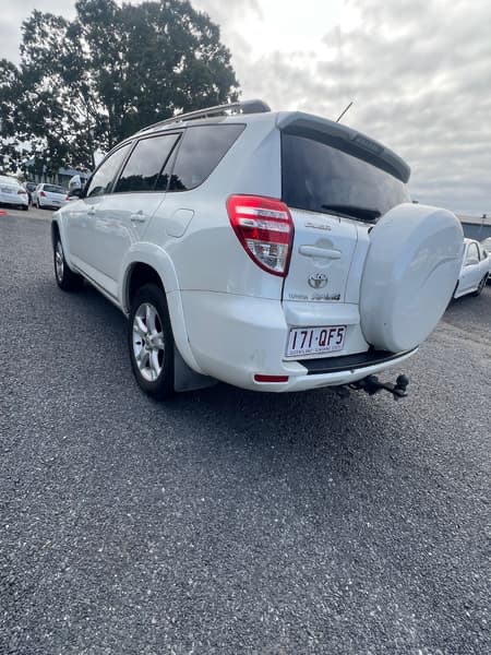 2012 Toyota RAV4 Cruiser photo 6