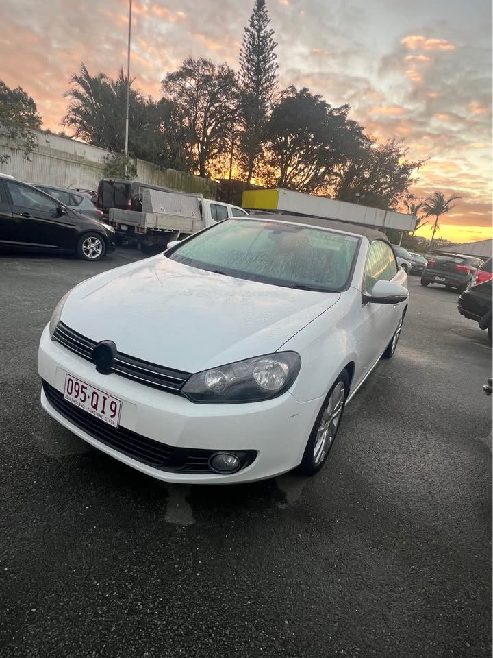 2013 Volkswagen Golf Cabriolet