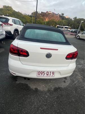 2013 Volkswagen Golf Cabriolet photo 5