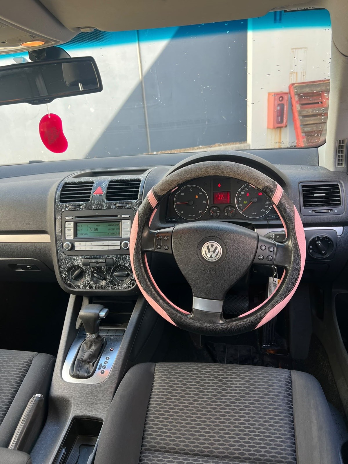 2008 Volkswagen Golf TDI photo 7
