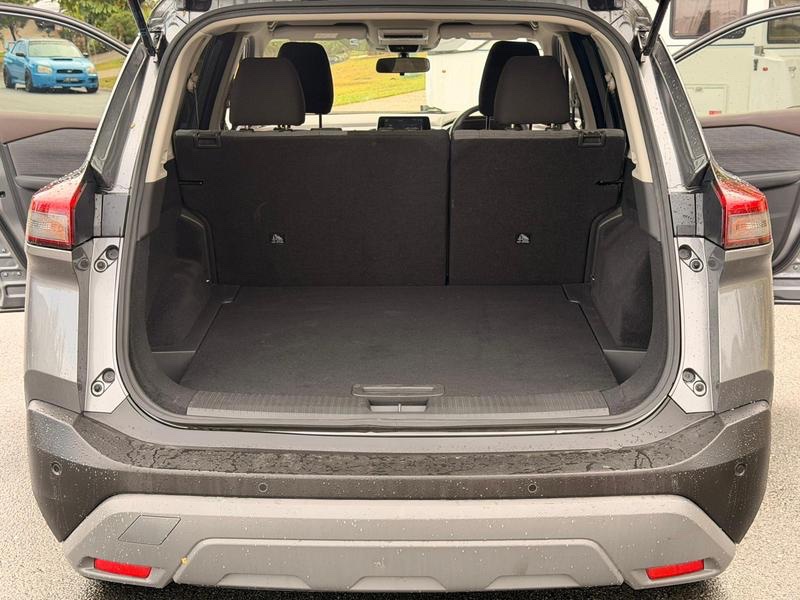 Nissan X-Trail ST photo 10