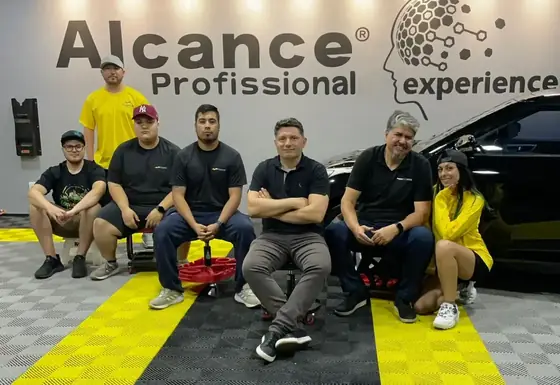 Equipe na fábrica