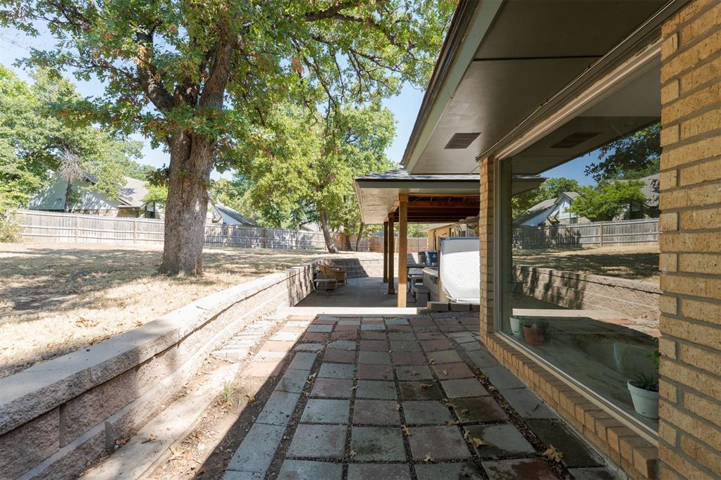 1901 Wren Ct — photo 45