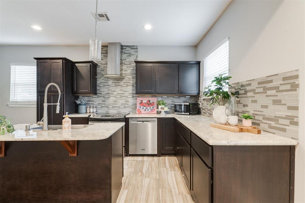 832 NW 35th Street — photo 63