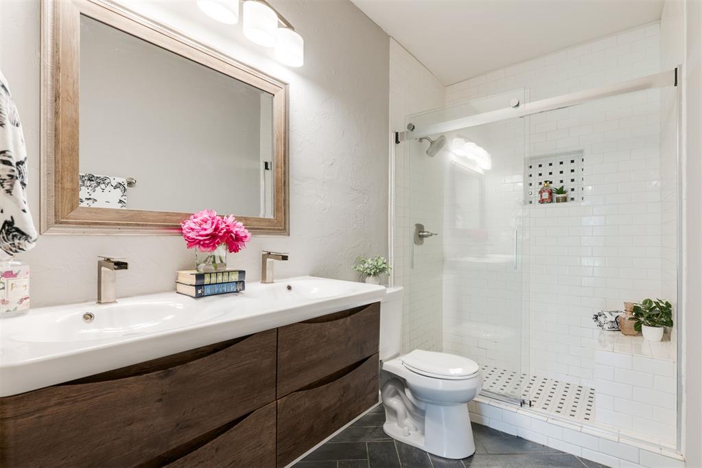 832 NW 35th Street — photo 76