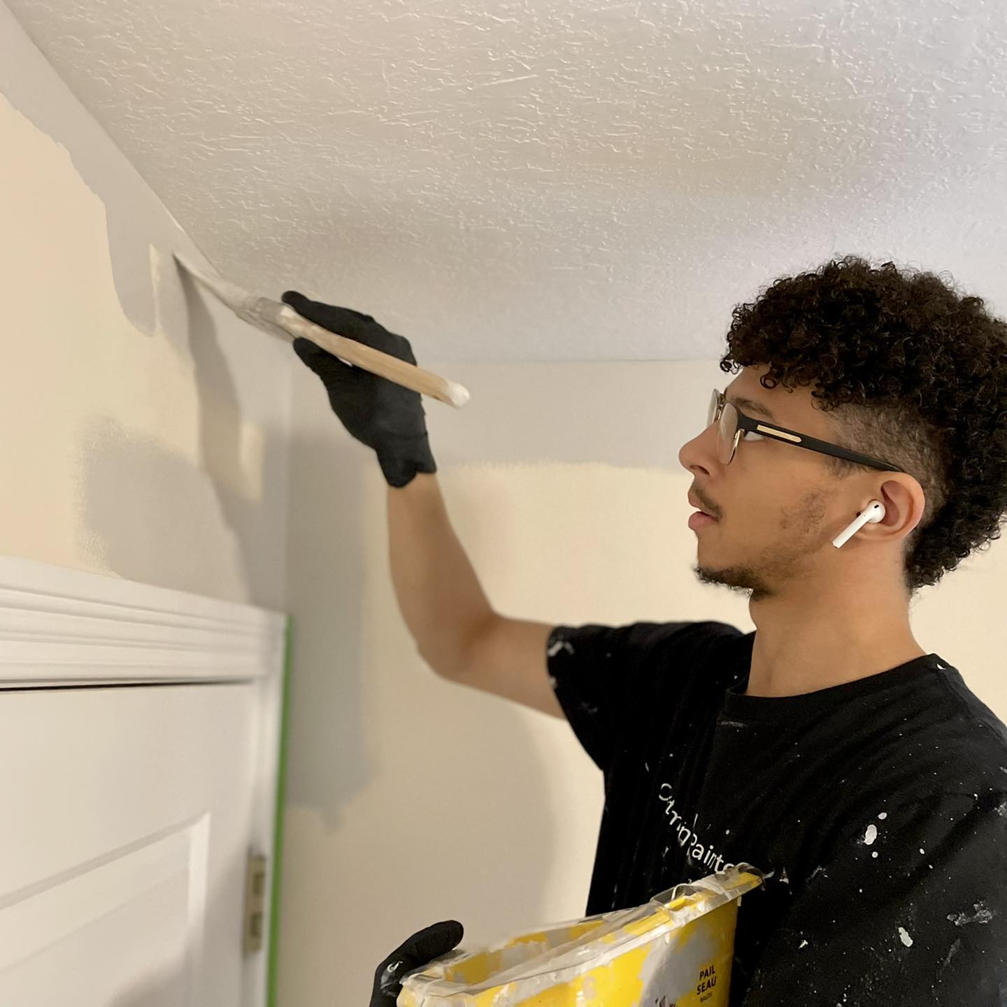 Preparing for the Market: A Flawless One-Bedroom Transformation in Bloomington, IN!