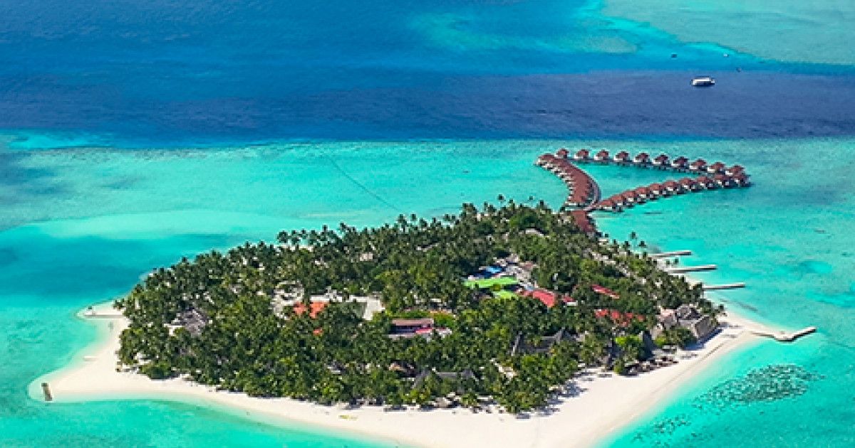Cover image for the Field Note: What Does a Maldives Resort Price Really Include?