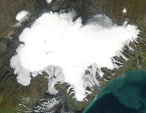 ヴァトナヨークトル氷河に行く（アイスランド）