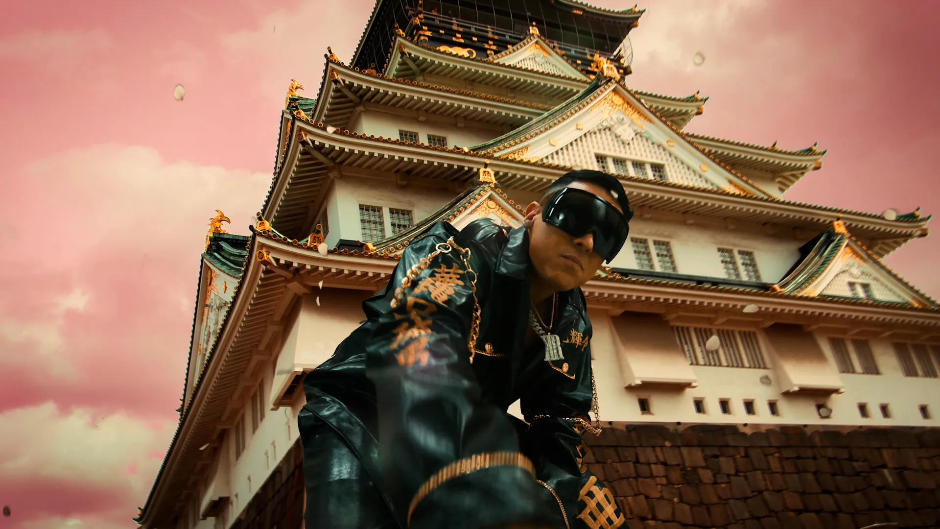 Dr. Ryo, KEVIN ROLDAN, OZworld, Valka "GOLD" Music Video