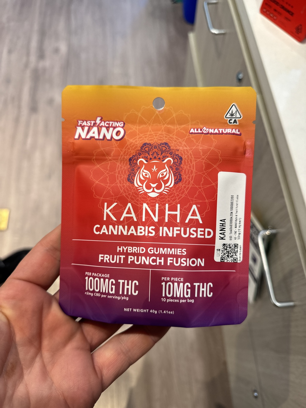 KANHA Cannabis Infused Hybrid Gummies - Fruit Punch Fusion