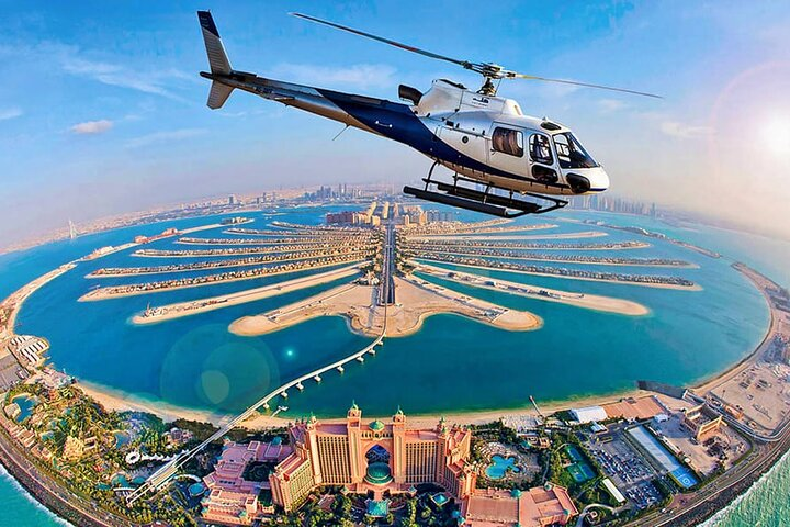 Pearl Helicopter Tour Dubai