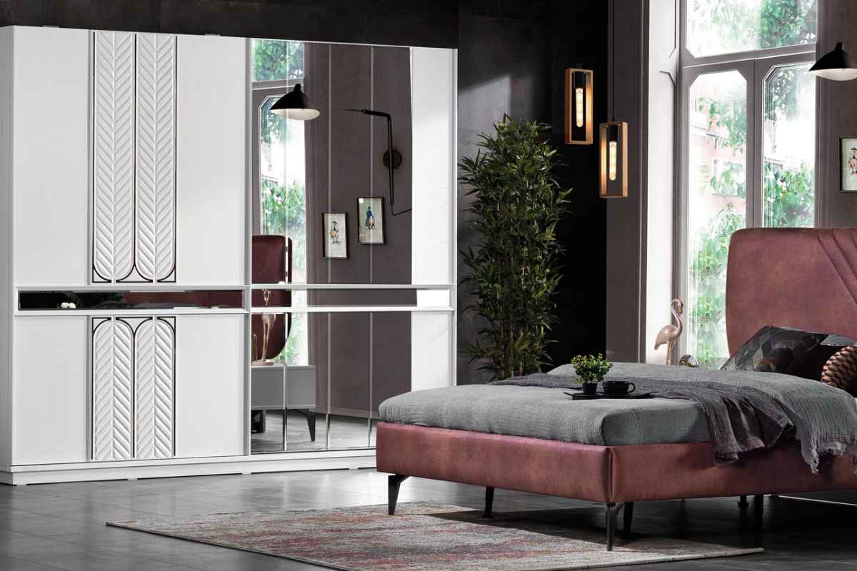 BEDROOM SETS