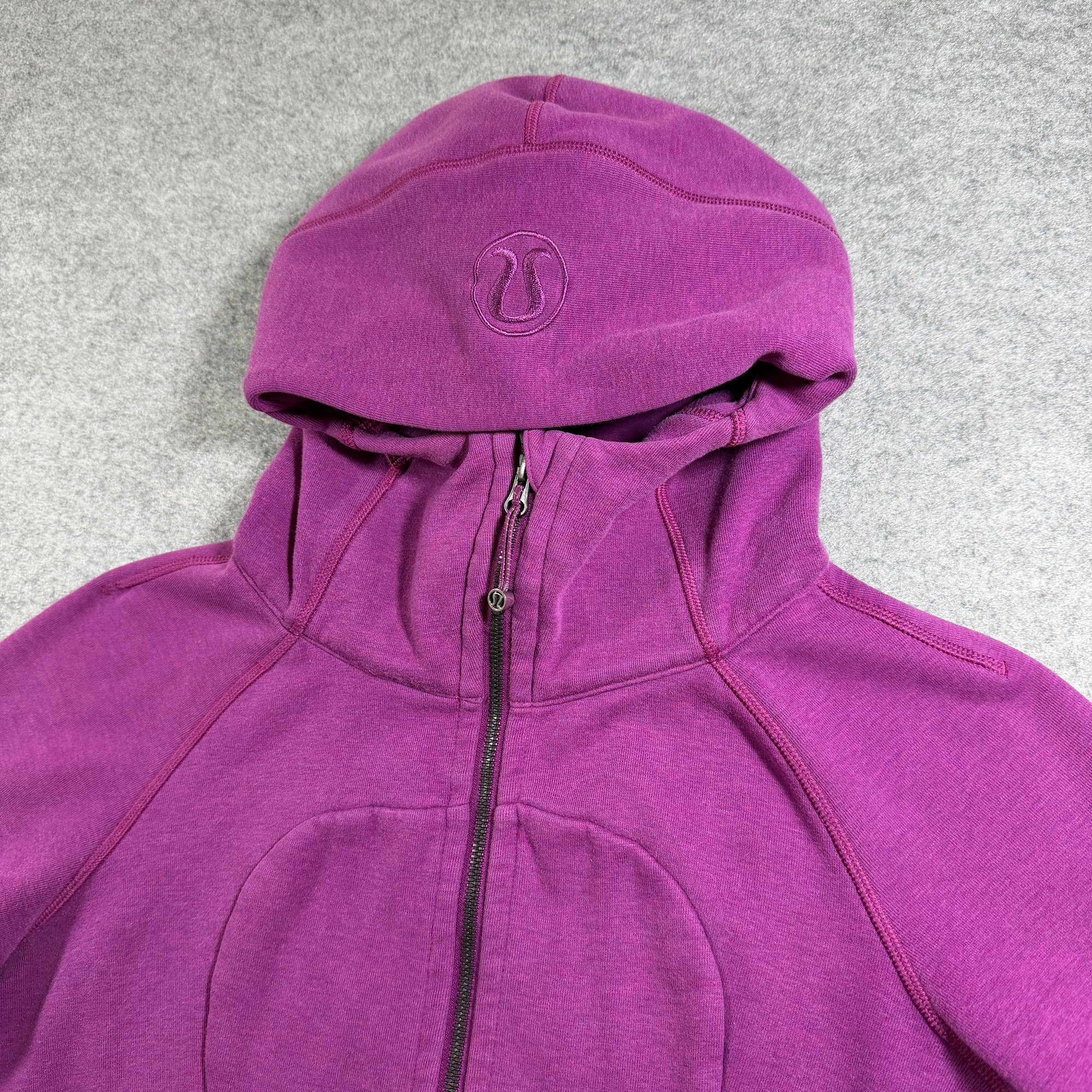 Lululemon Scuba Hoodie Womens 6 Magenta Full Zip Sherpa Lined Kangaroo Pocket thumbnail 2