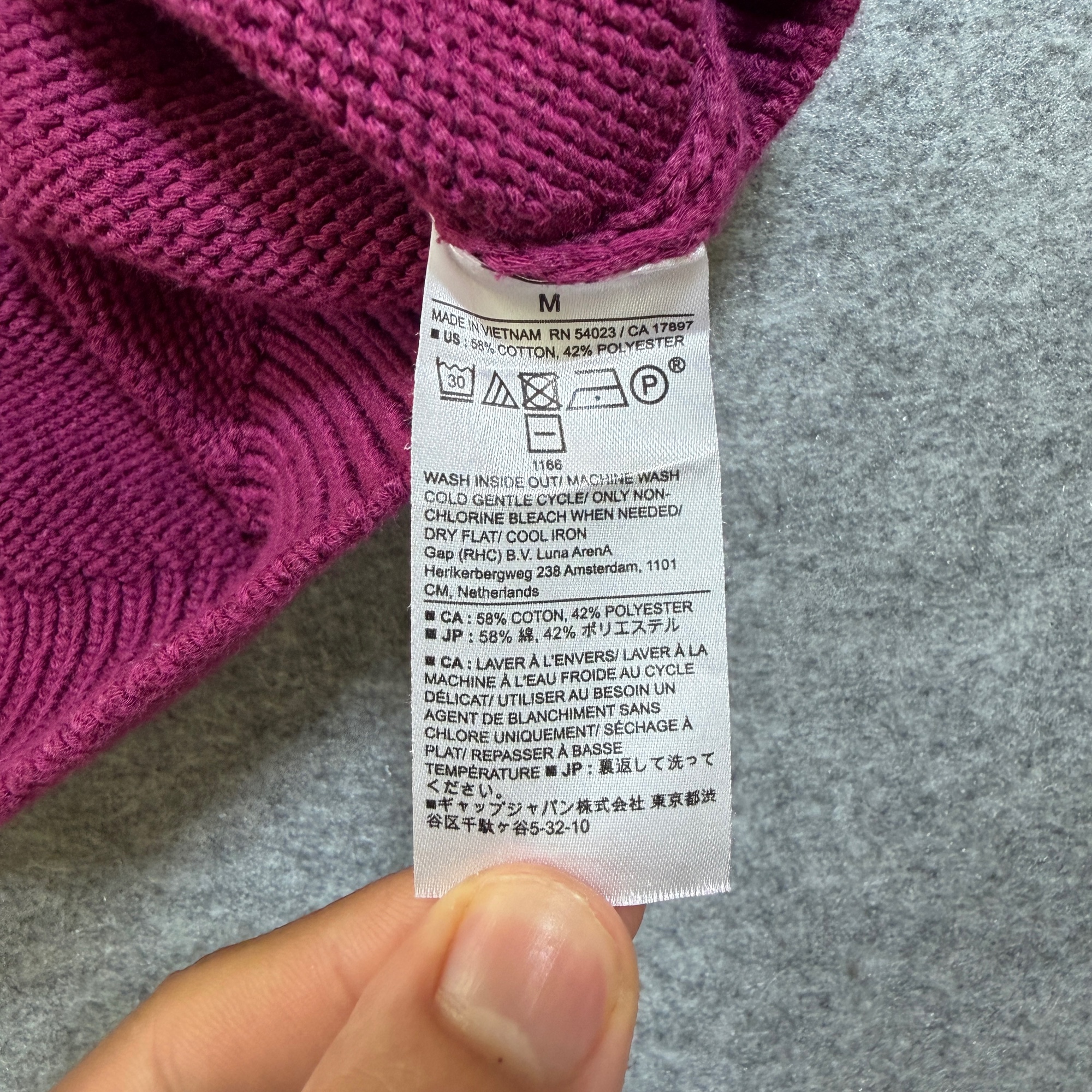 Banana Republic SS Sweater Womens M Magenta Berry Cropped Boxy Crew Neck Cotton thumbnail 9