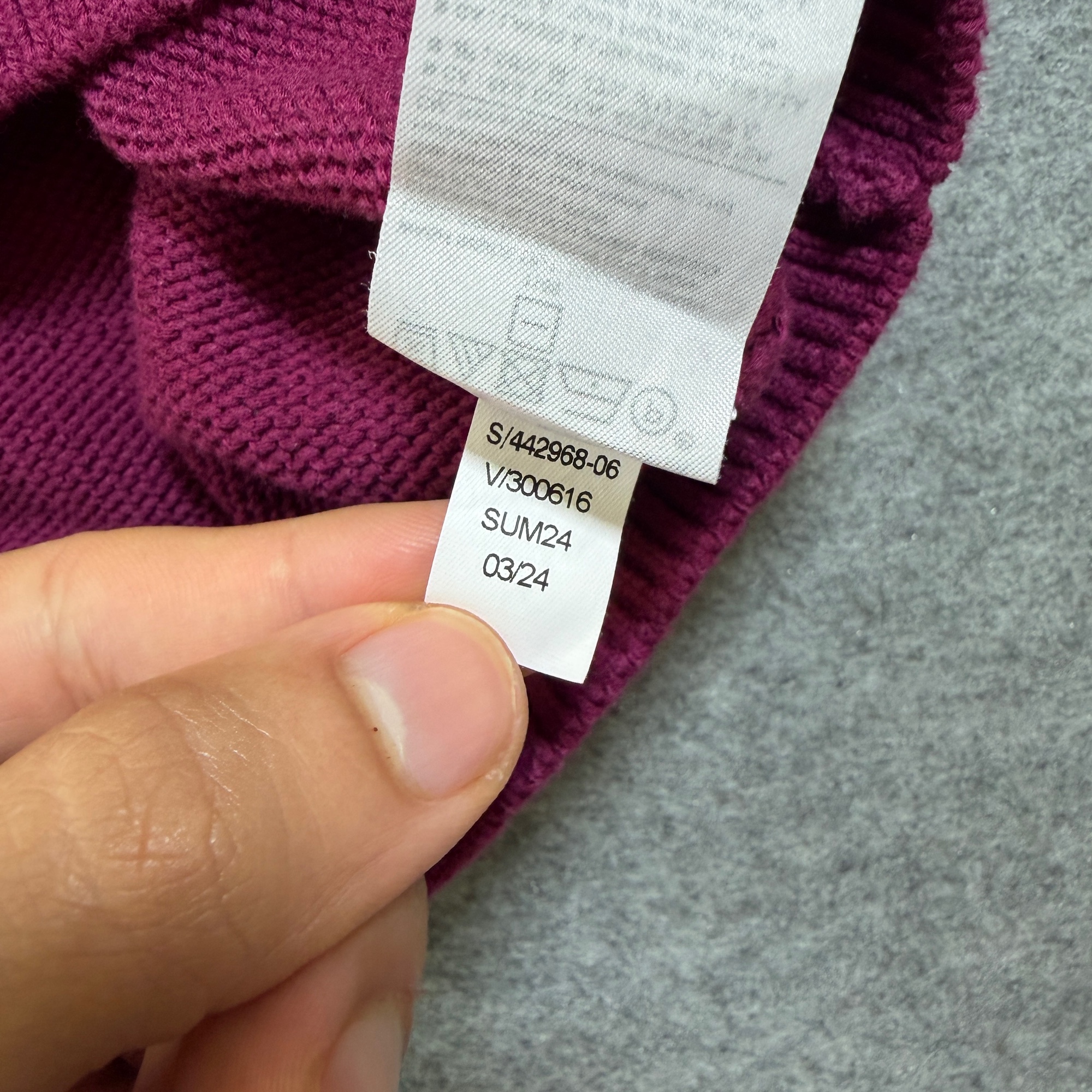 Banana Republic SS Sweater Womens M Magenta Berry Cropped Boxy Crew Neck Cotton thumbnail 10