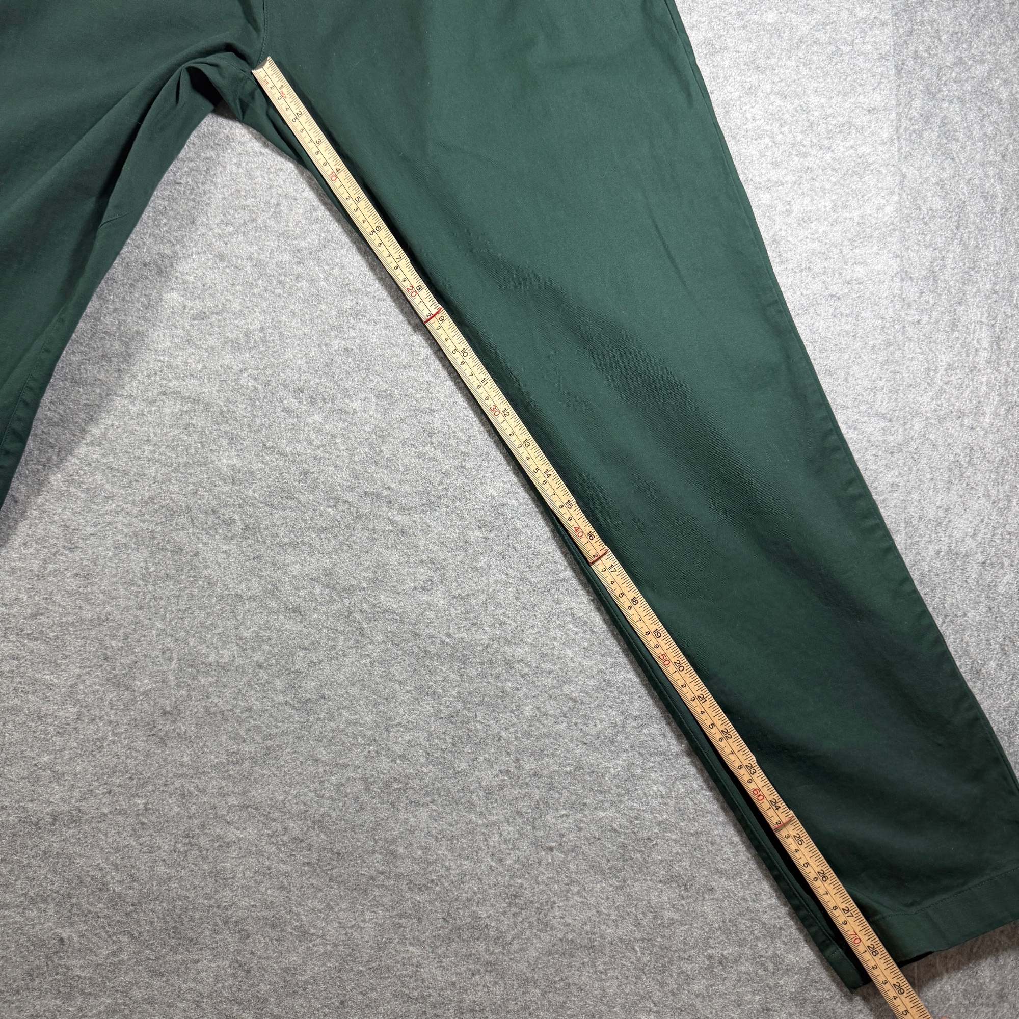Fabletics Chino Pants Mens 36x32 Dark Green Slim Tapered Flat Front Stretch thumbnail 4