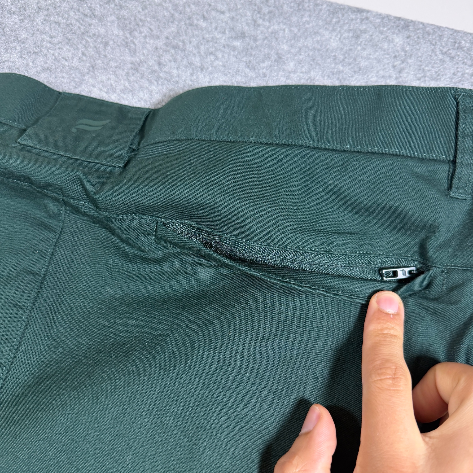 Fabletics Chino Pants Mens 36x32 Dark Green Slim Tapered Flat Front Stretch thumbnail 7