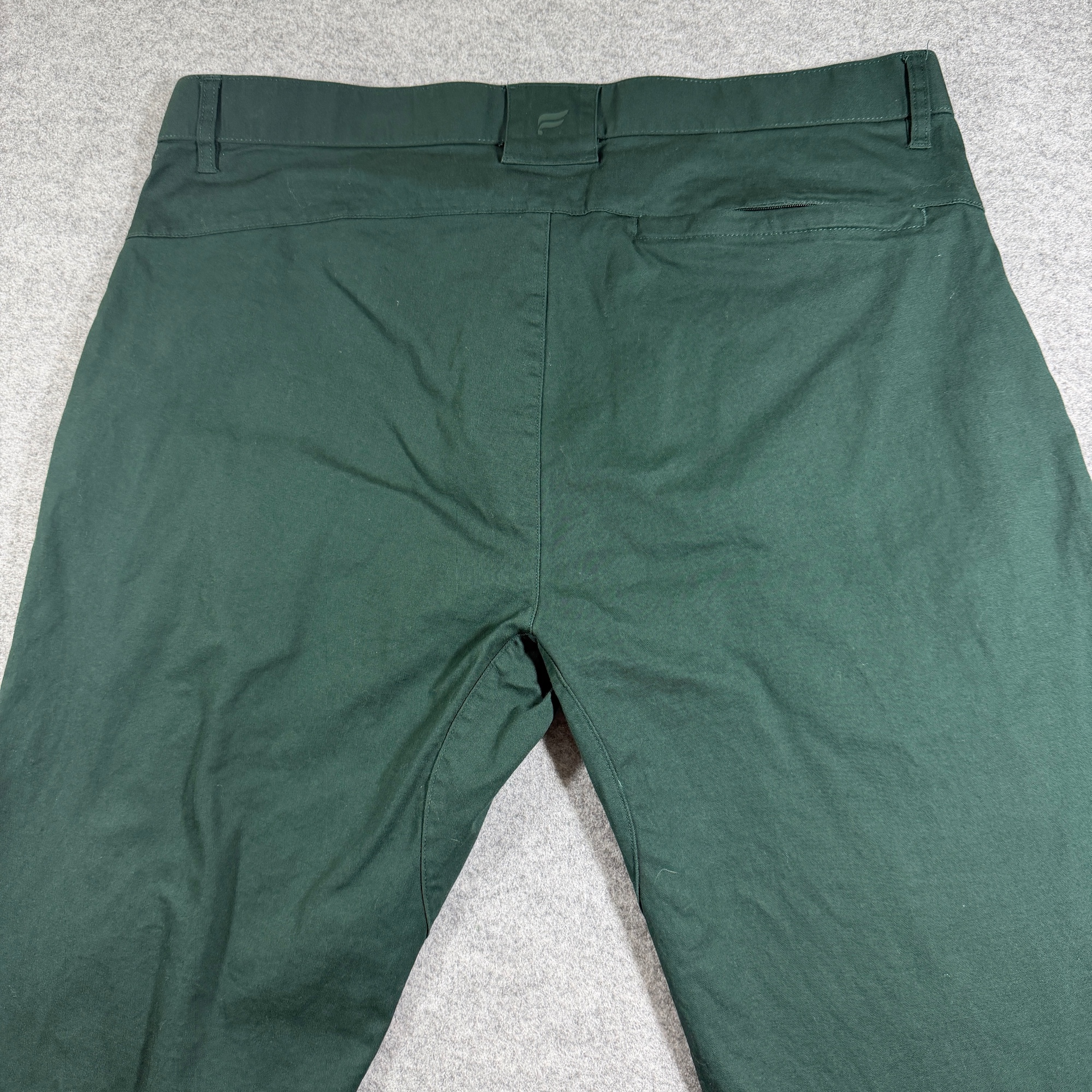 Fabletics Chino Pants Mens 36x32 Dark Green Slim Tapered Flat Front Stretch thumbnail 9