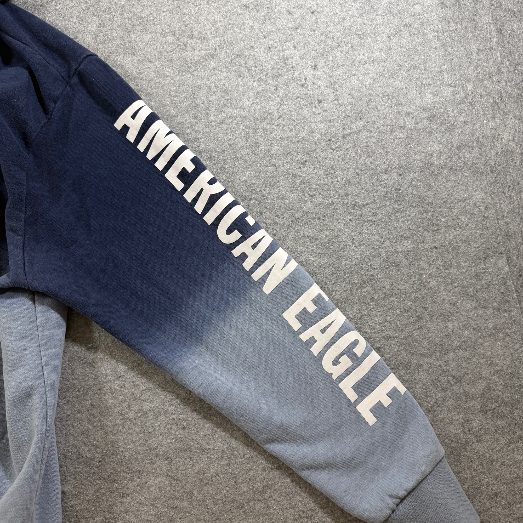 American Eagle Hoodie Mens L Navy Blue Ombre Eagle Graphic Pullover Streetwear thumbnail 3