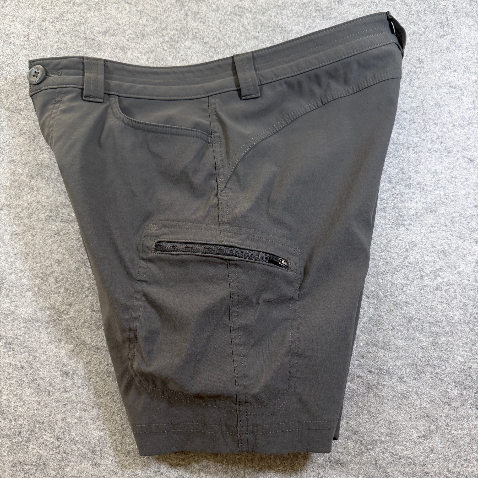Eddie Bauer Cargo Shorts Womens 4 Gray Zippered Pocket Nylon Spandex Relaxed Fit thumbnail 5