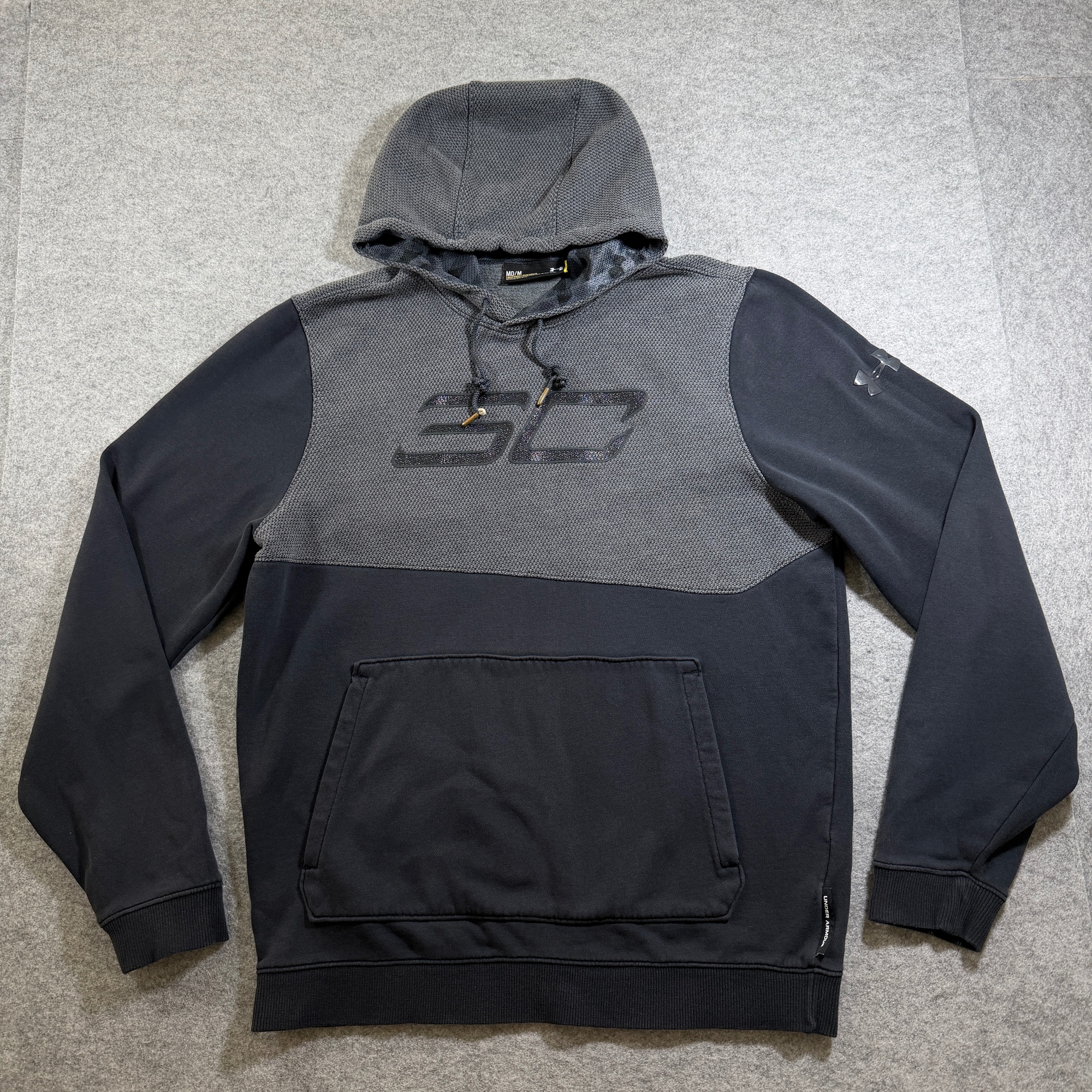 Under Armour SC30 Curry Hoodie Mens M Black Charcoal Pullover Basketball Athlete