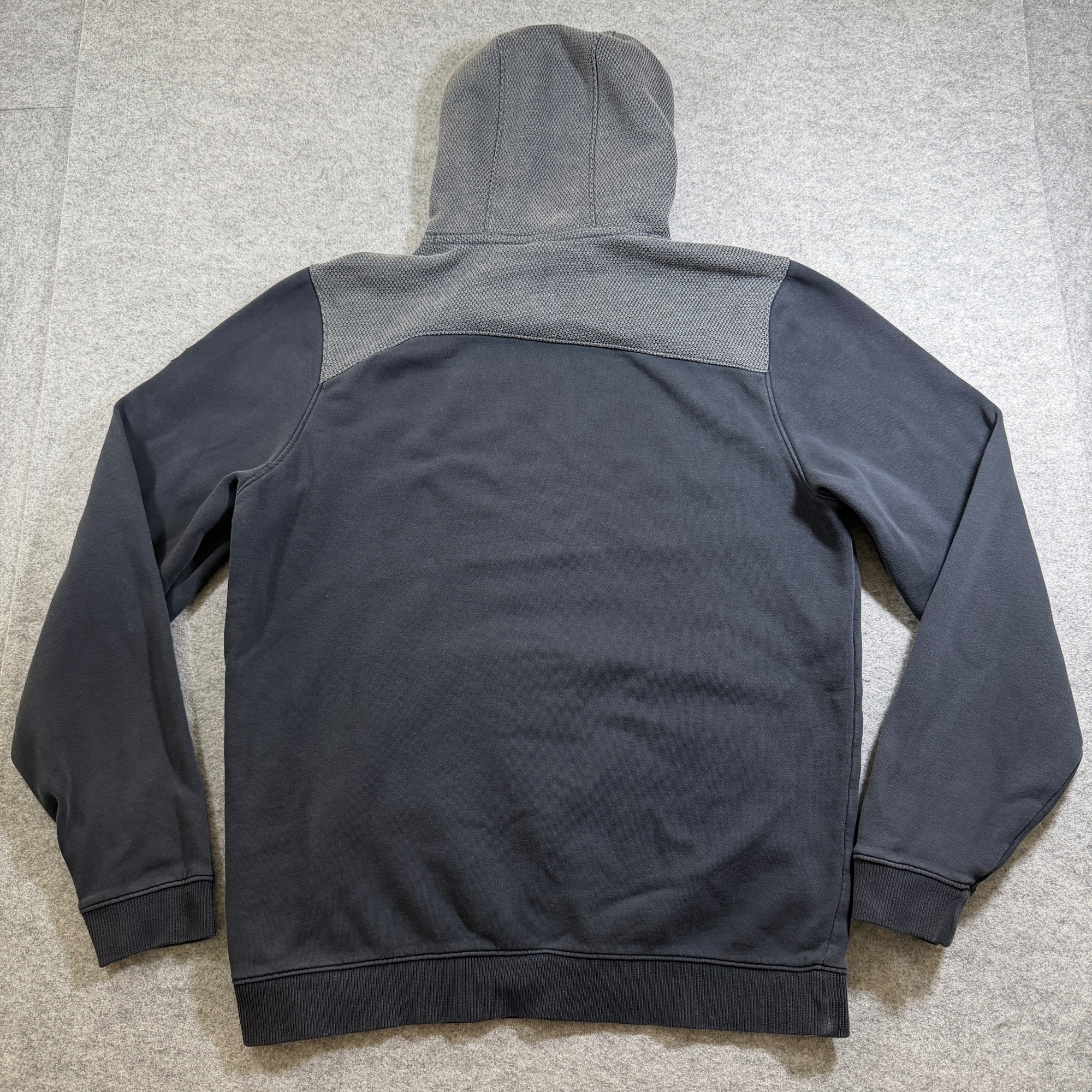 Under Armour SC30 Curry Hoodie Mens M Black Charcoal Pullover Basketball Athlete thumbnail 2
