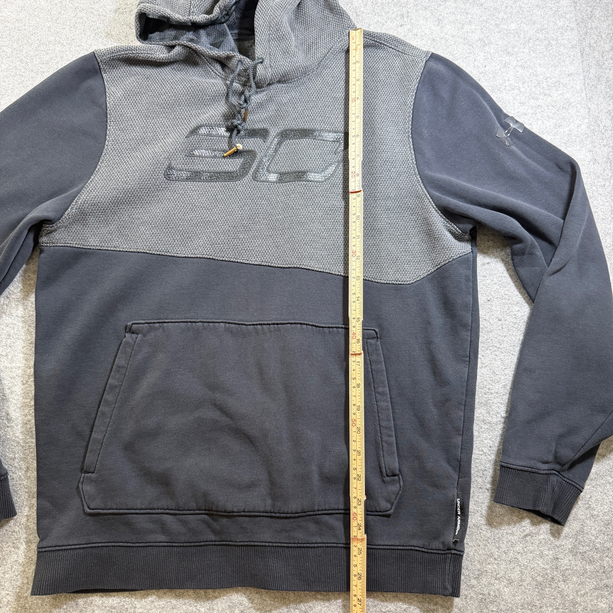 Under Armour SC30 Curry Hoodie Mens M Black Charcoal Pullover Basketball Athlete thumbnail 8