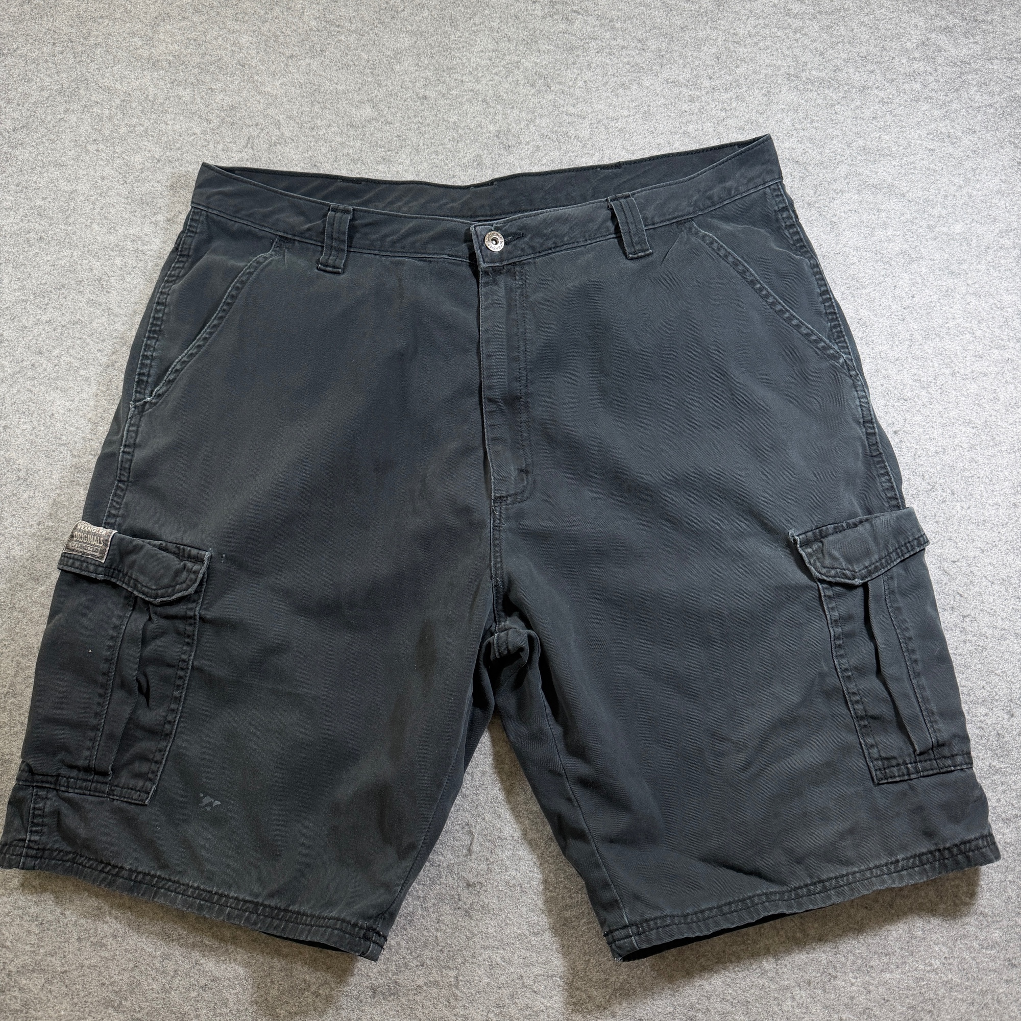 Wrangler Cargo Shorts Mens 38 Black Cotton Flap Pockets Belt Loops Relaxed Fit