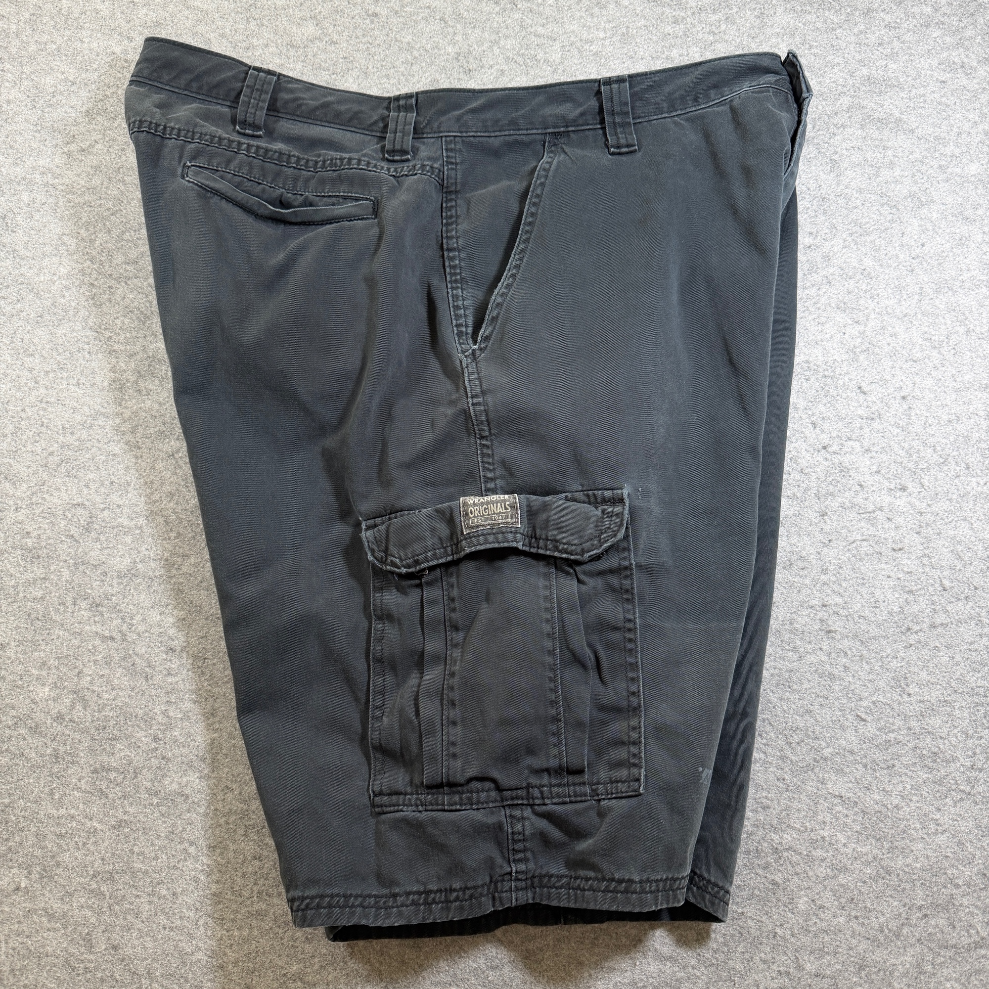 Wrangler Cargo Shorts Mens 38 Black Cotton Flap Pockets Belt Loops Relaxed Fit thumbnail 9
