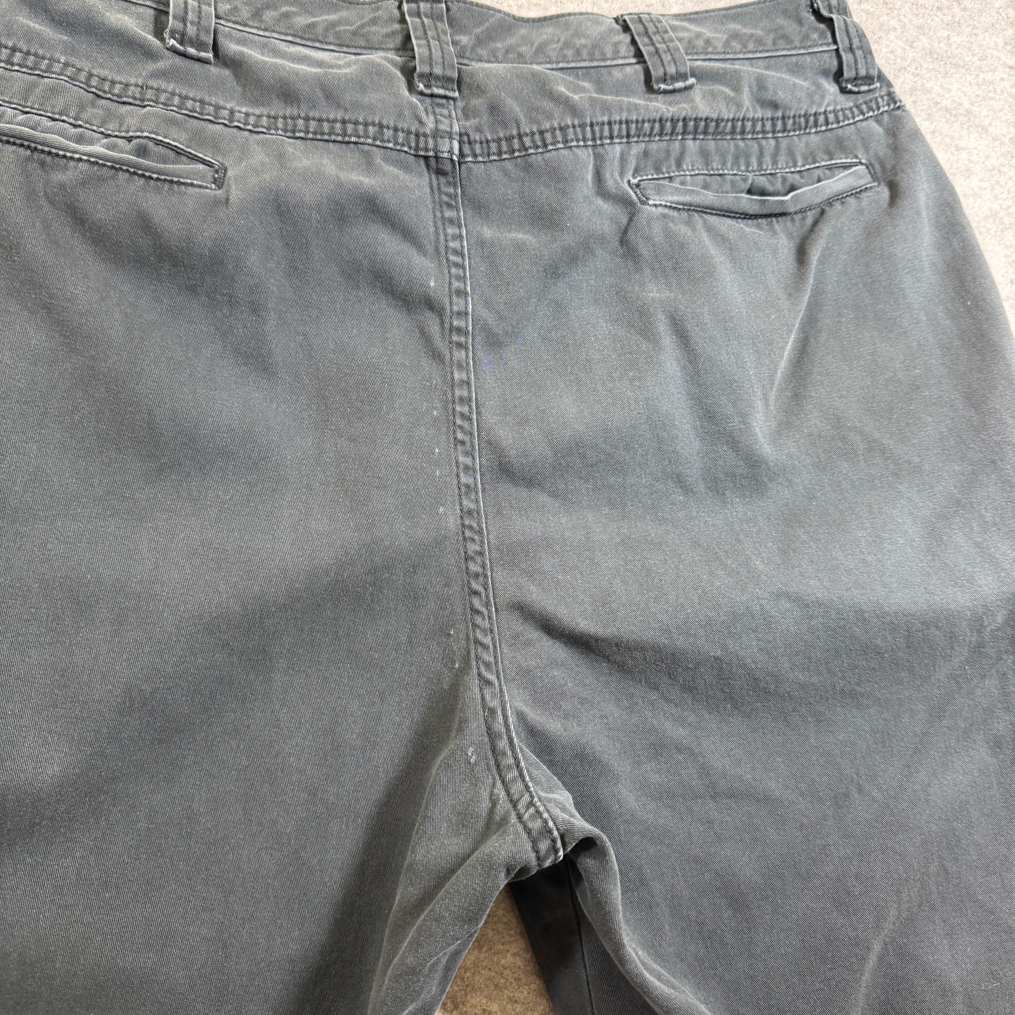 Wrangler Cargo Shorts Mens 38 Black Cotton Flap Pockets Belt Loops Relaxed Fit thumbnail 8