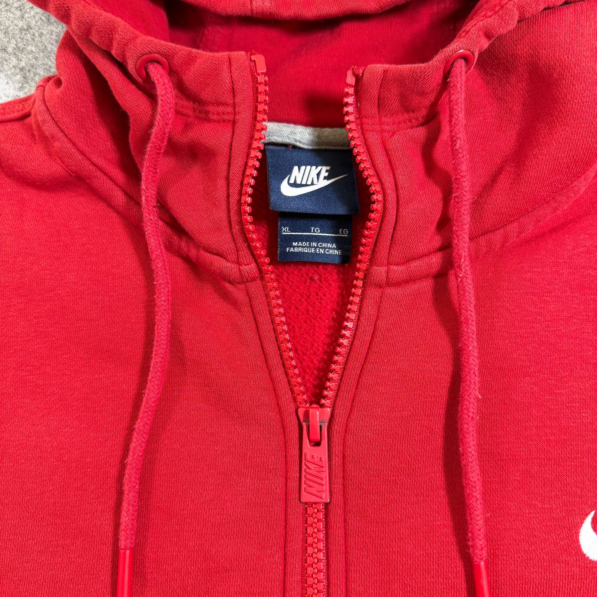Nike Club Fleece Full Zip Hoodie Mens XL Red Embroidered Swoosh Heavyweight thumbnail 2