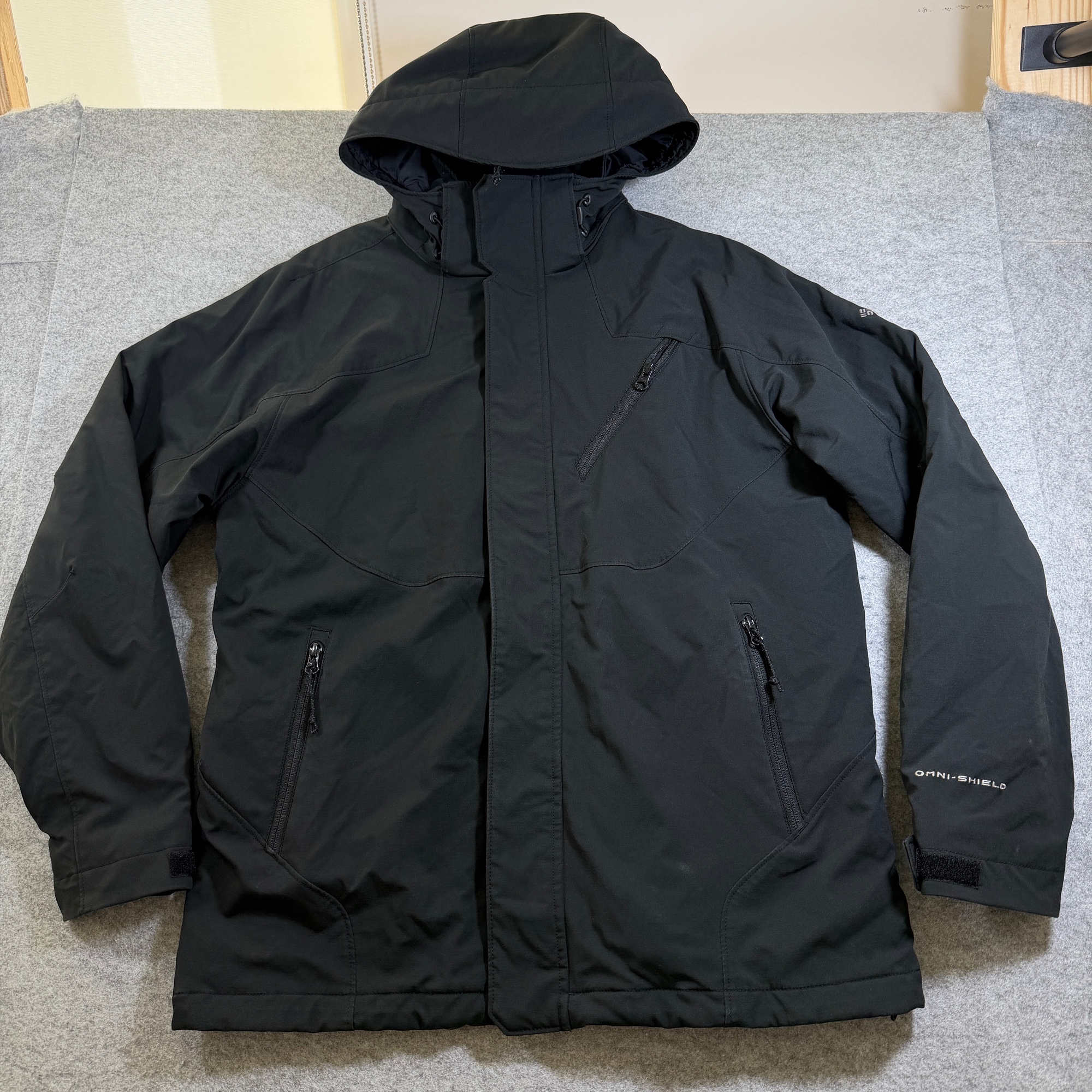 Columbia Field Gear Hooded Jacket Mens M Black Omni-Shield Full Zip Waterproof