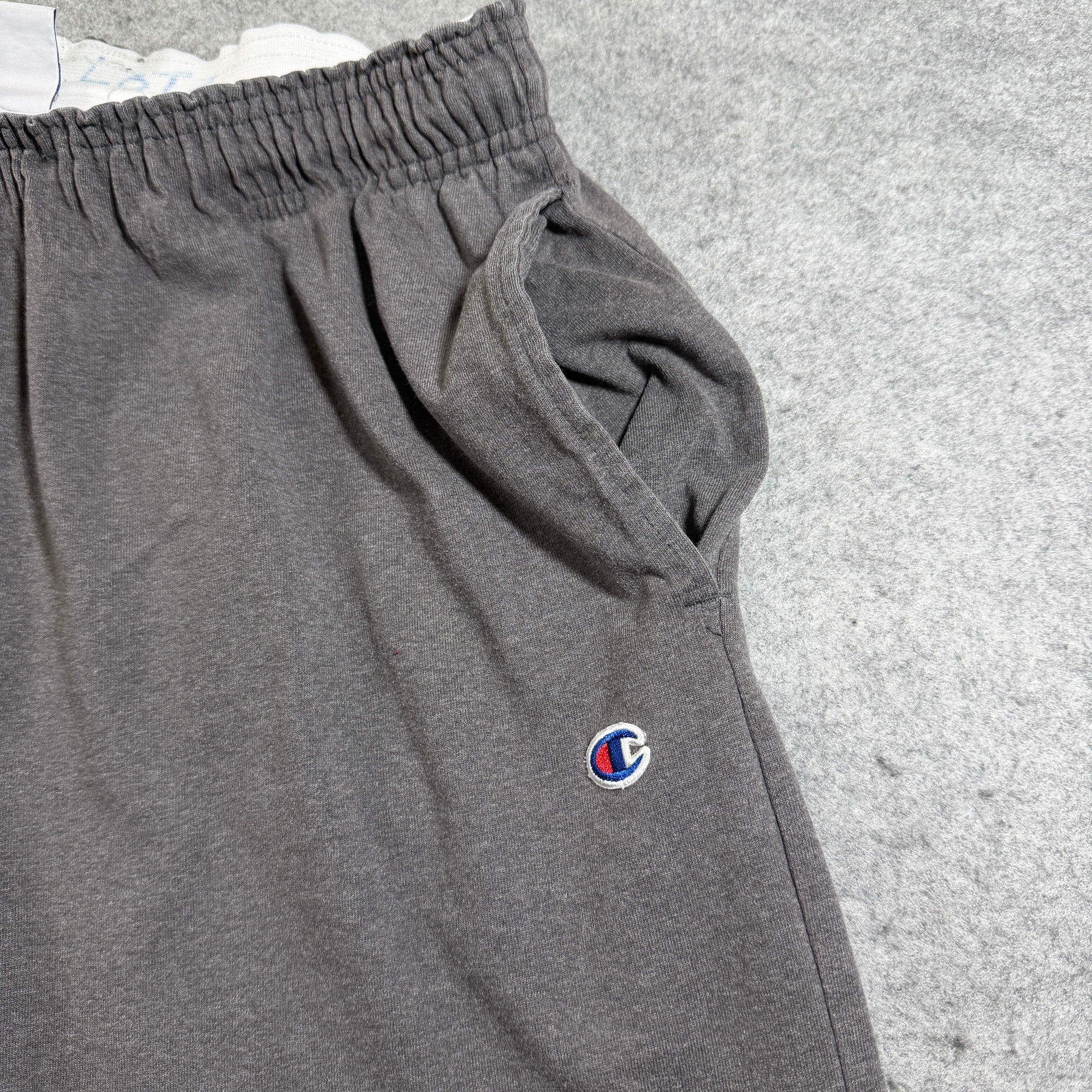 Champion Sweatpants Mens L Gray Elastic Waistband Side Pockets Embroidered Logo thumbnail 3