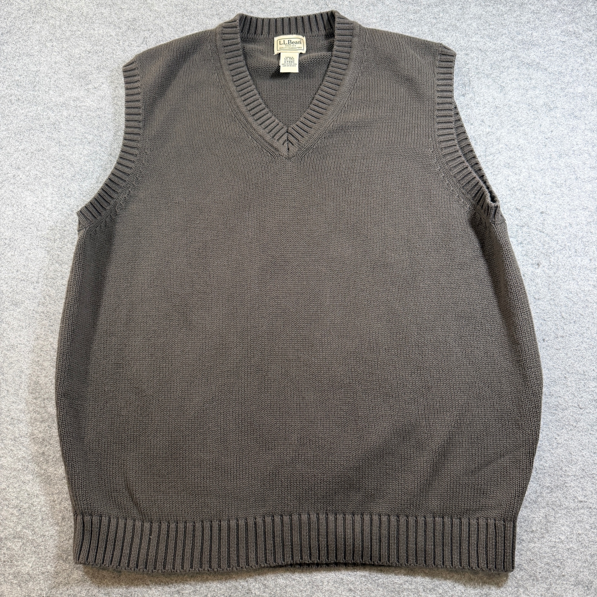 L.L.Bean Sweater Vest Mens L Brown Cotton V-Neck Ribbed Knit Sleeveless Preppy