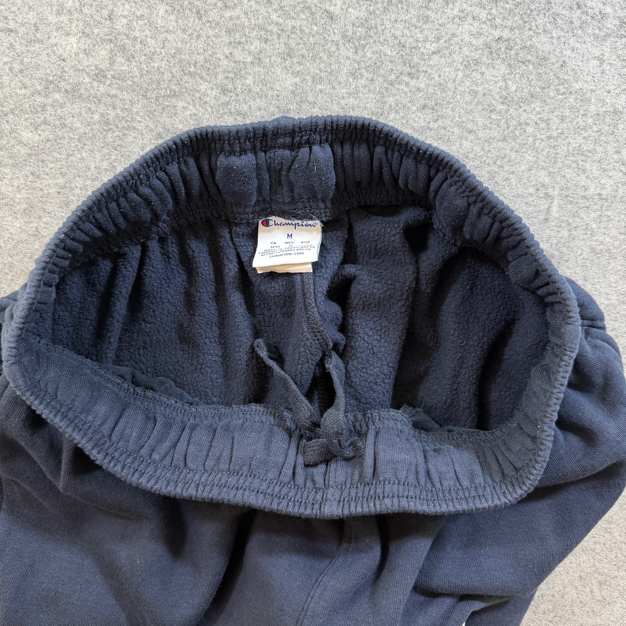 Champion Belmont Bruins Joggers Mens M Navy Heavyweight Cargo Pocket NCAA Cuffed thumbnail 4