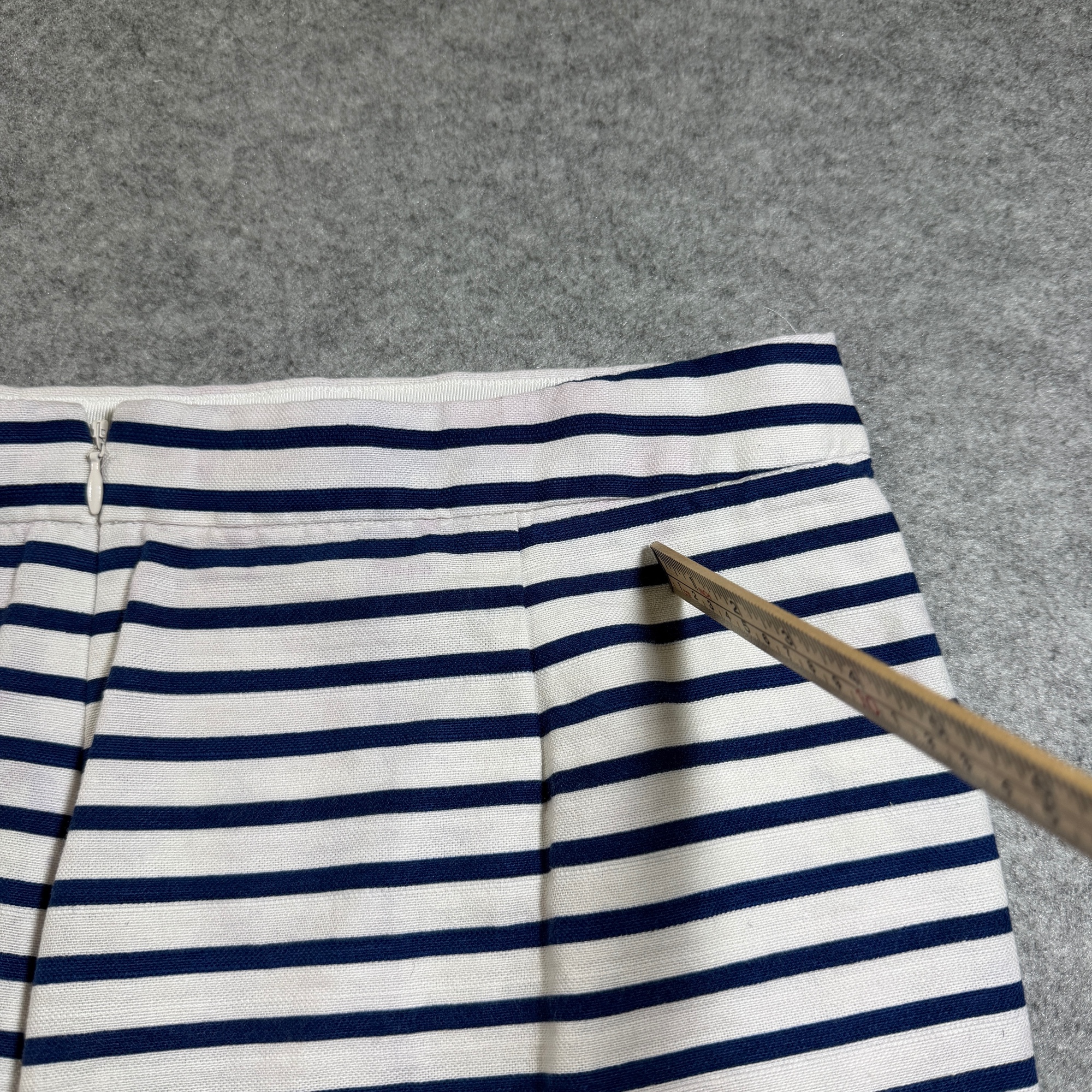 J.Crew Pencil Skirt Womens 14 Navy White Striped Cotton Linen Back Zip Vent thumbnail 5