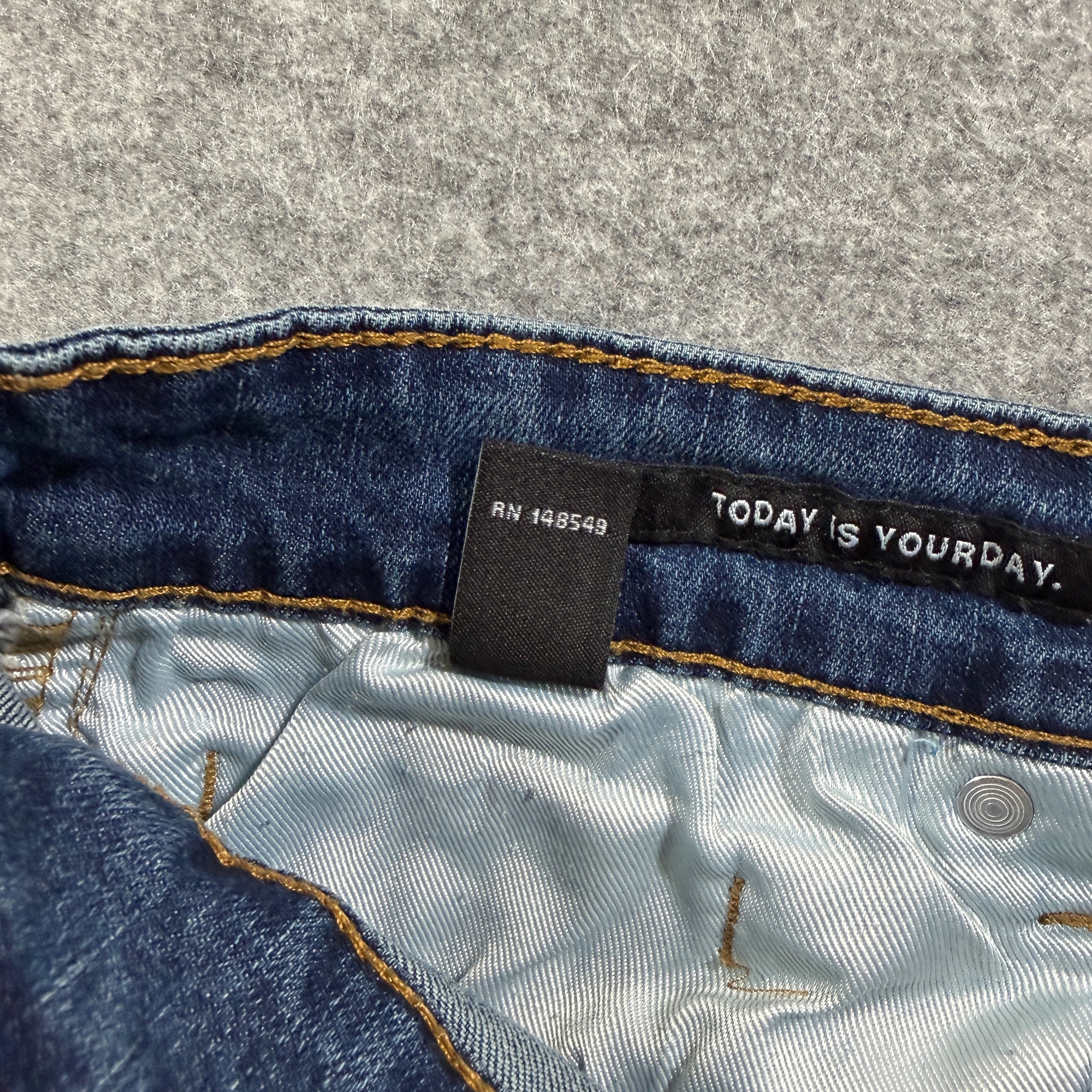 Kenneth Cole New York Jeans Mens 34x32 Blue Denim Athletic Fit Pocket Stretch thumbnail 12