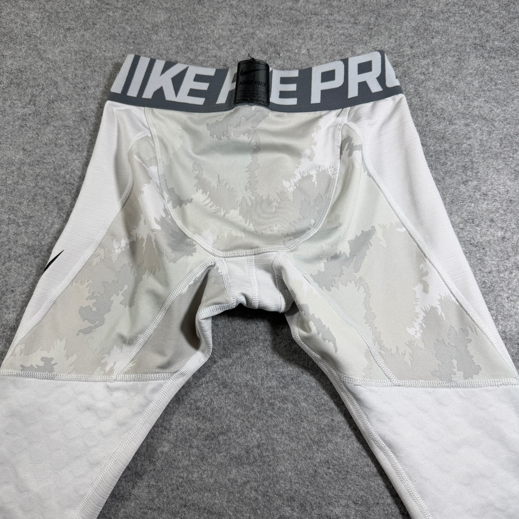 Nike Pro Hyperwarm Compression Tights Mens L White Gray Camo Thermal Base Layer thumbnail 3