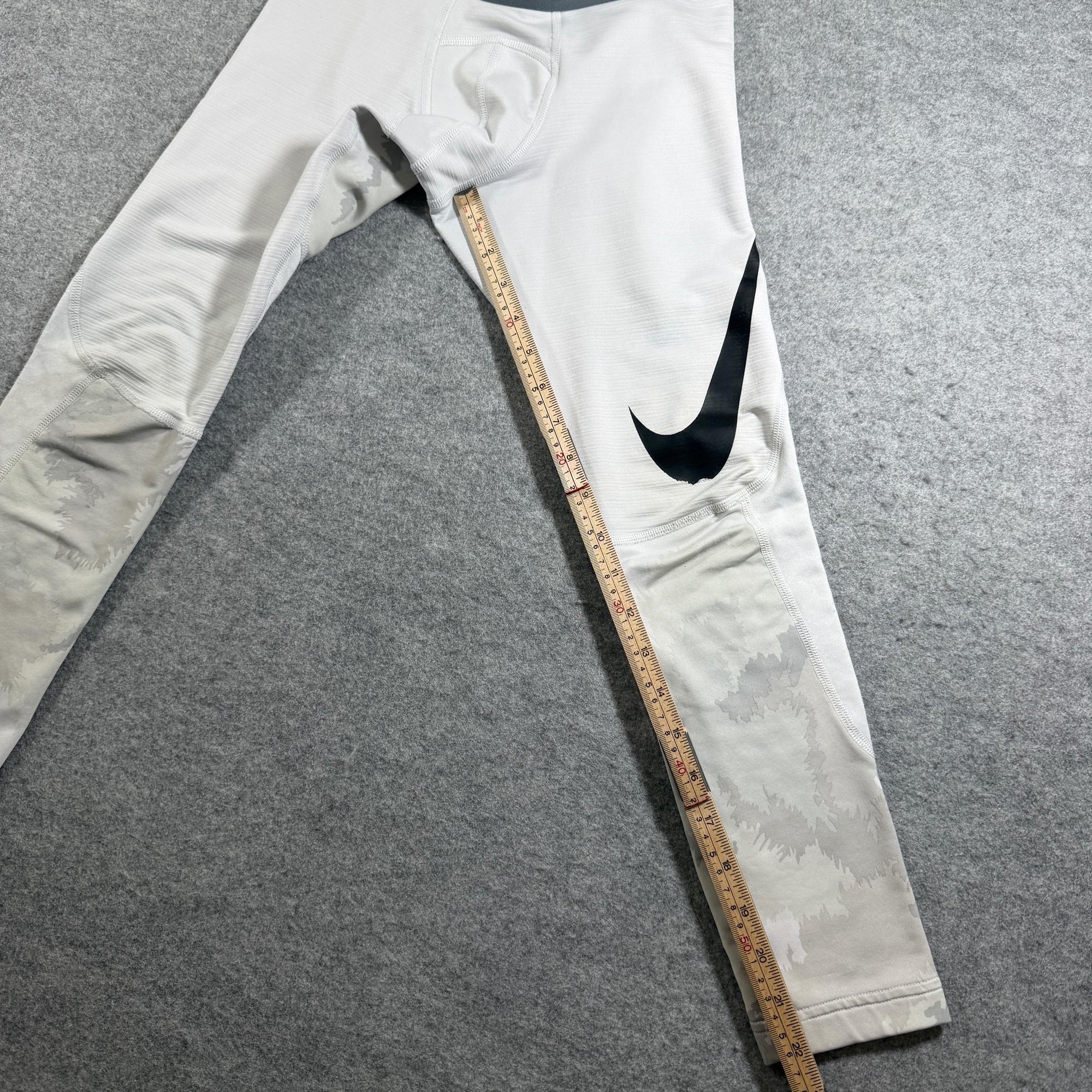 Nike Pro Hyperwarm Compression Tights Mens L White Gray Camo Thermal Base Layer thumbnail 5
