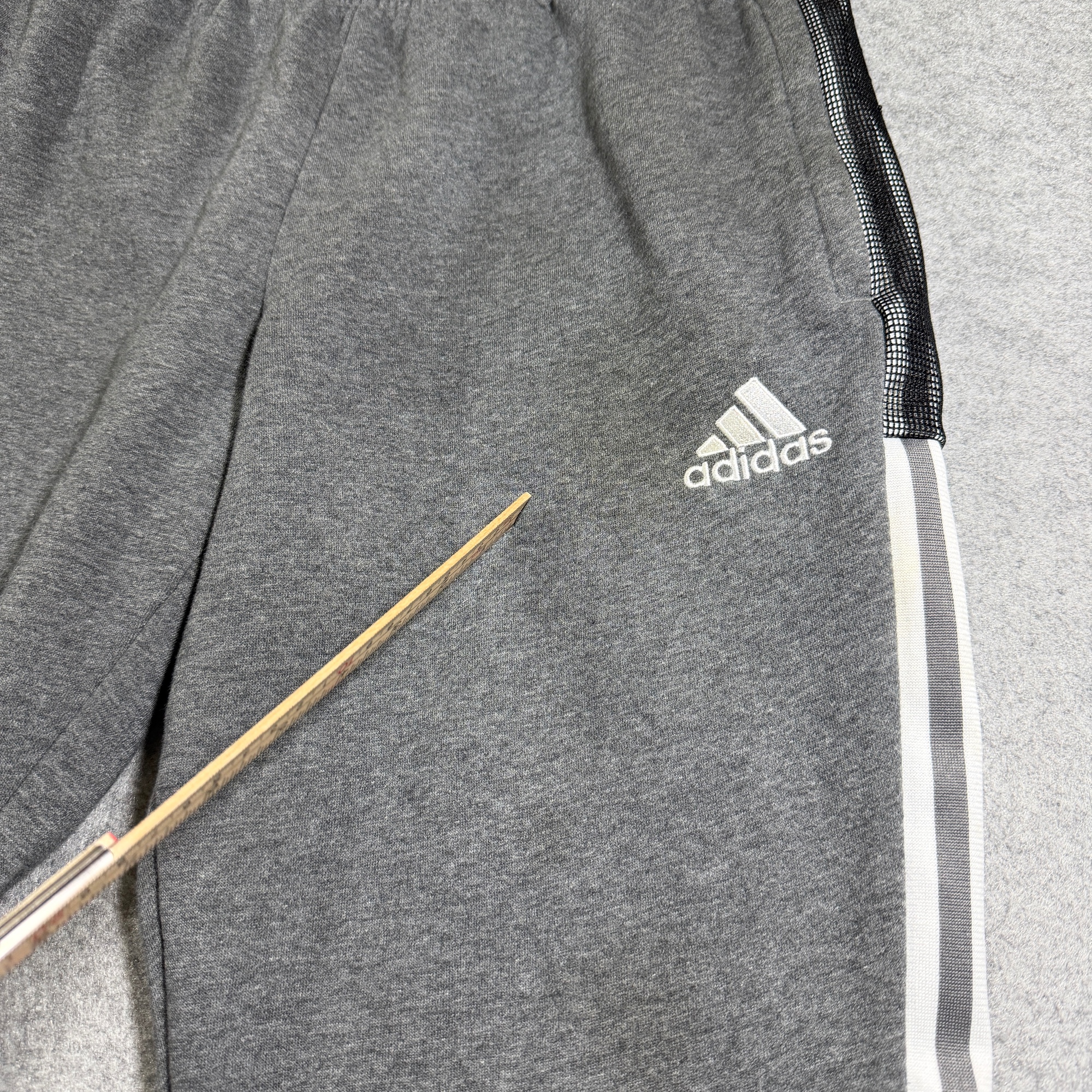 Adidas Tiro Track Pants Mens M Gray 3-Stripe Drawstring Tapered Sweatpants thumbnail 3