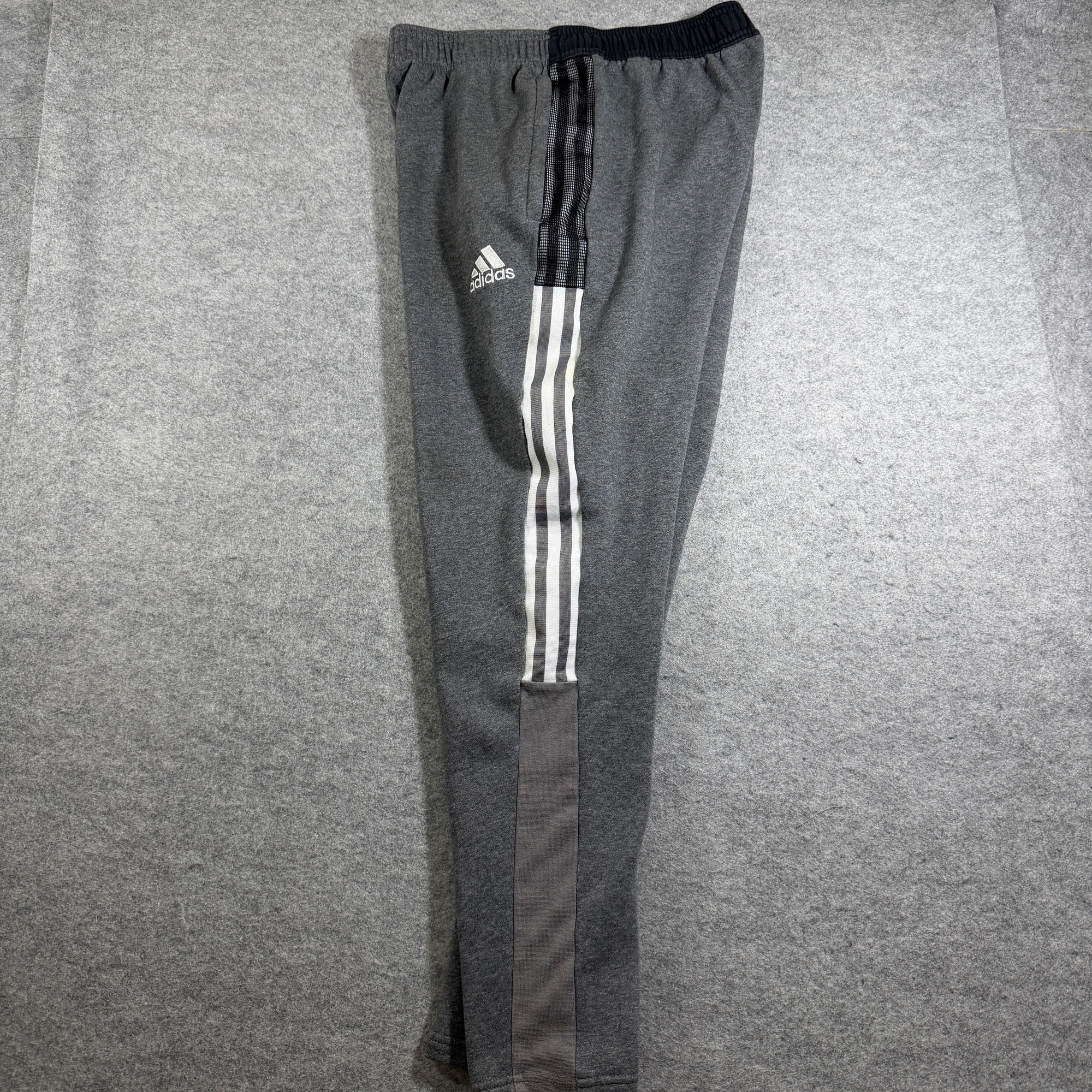 Adidas Tiro Track Pants Mens M Gray 3-Stripe Drawstring Tapered Sweatpants thumbnail 13