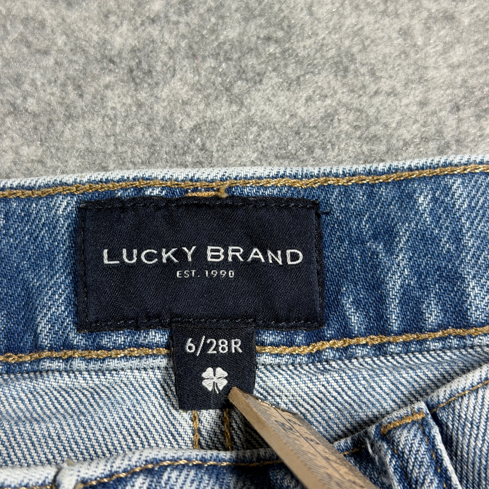 Lucky Brand Jeans Womens 6 28 Light Blue Distressed Ripped Knee Mid Rise thumbnail 3