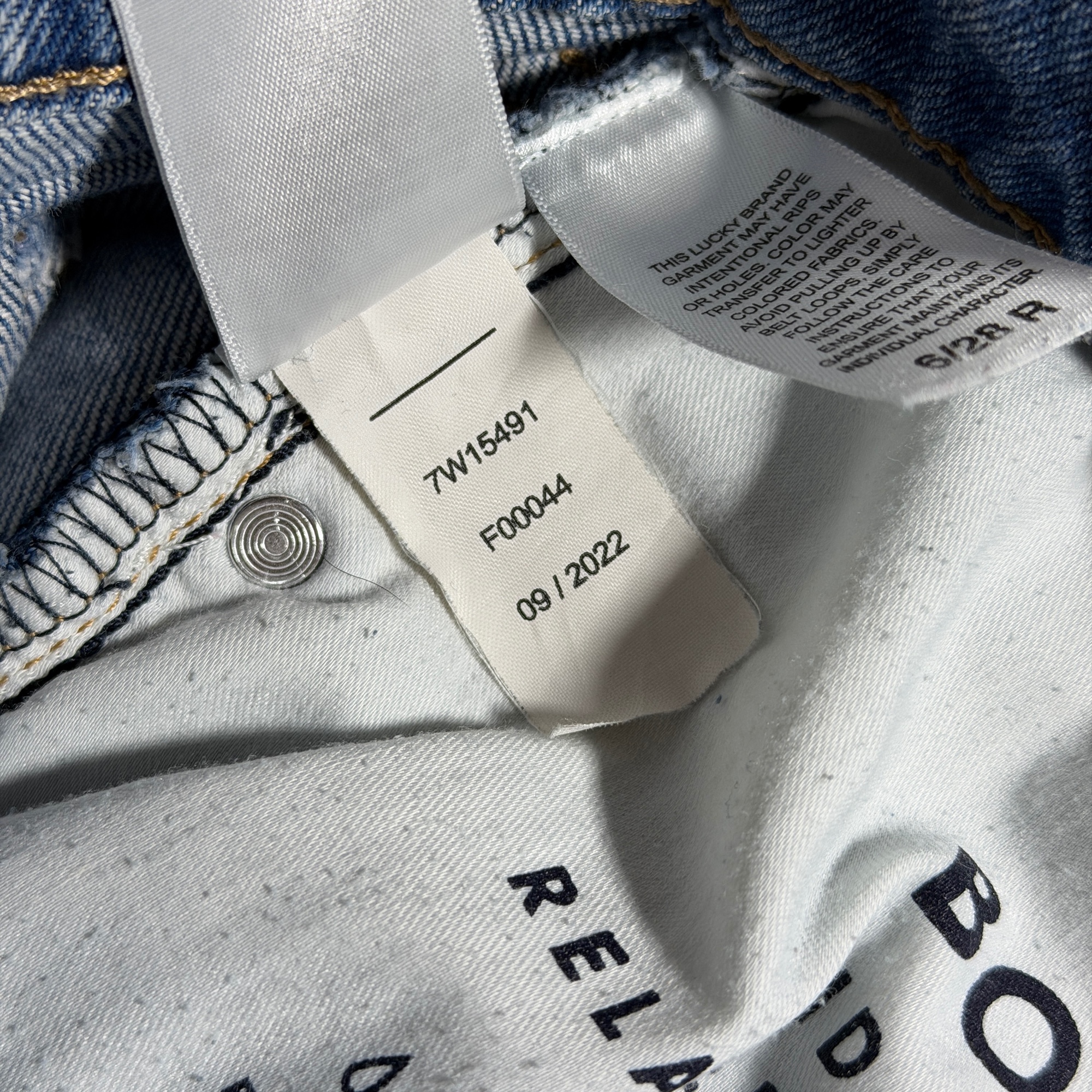 Lucky Brand Jeans Womens 6 28 Light Blue Distressed Ripped Knee Mid Rise thumbnail 12