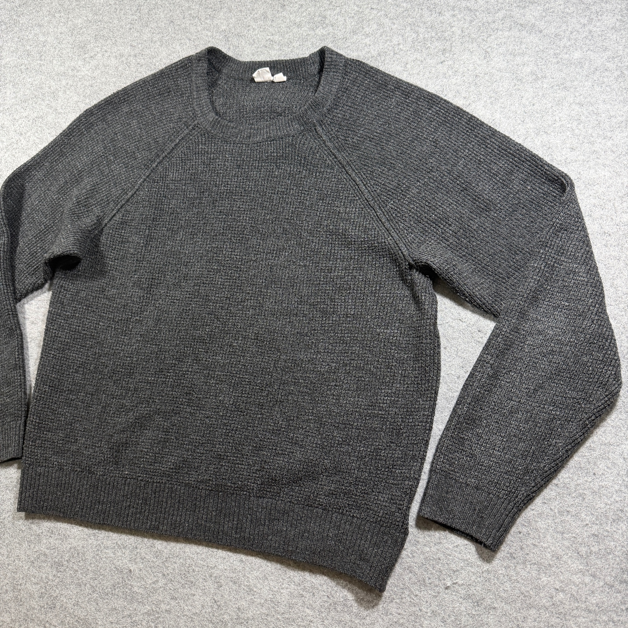 Gap Wool Blend Waffle Knit Sweater Mens L Charcoal Gray Raglan Relaxed Fit thumbnail 8