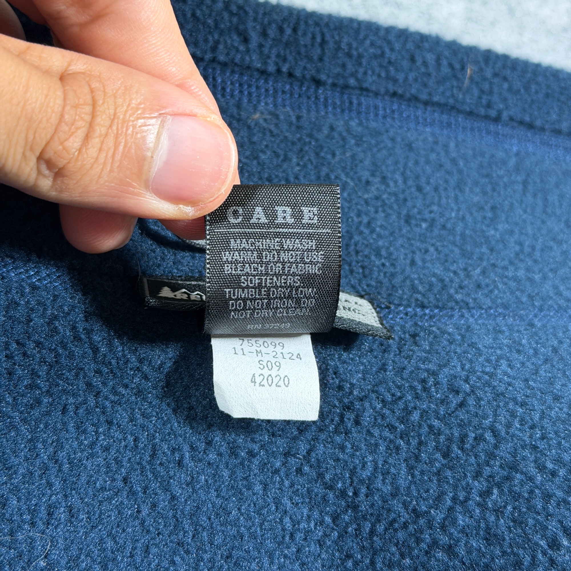 REI Co-op Soft Fleece Jacket Mens S Navy Blue Full Zip Outdoor Hiking Camping thumbnail 10