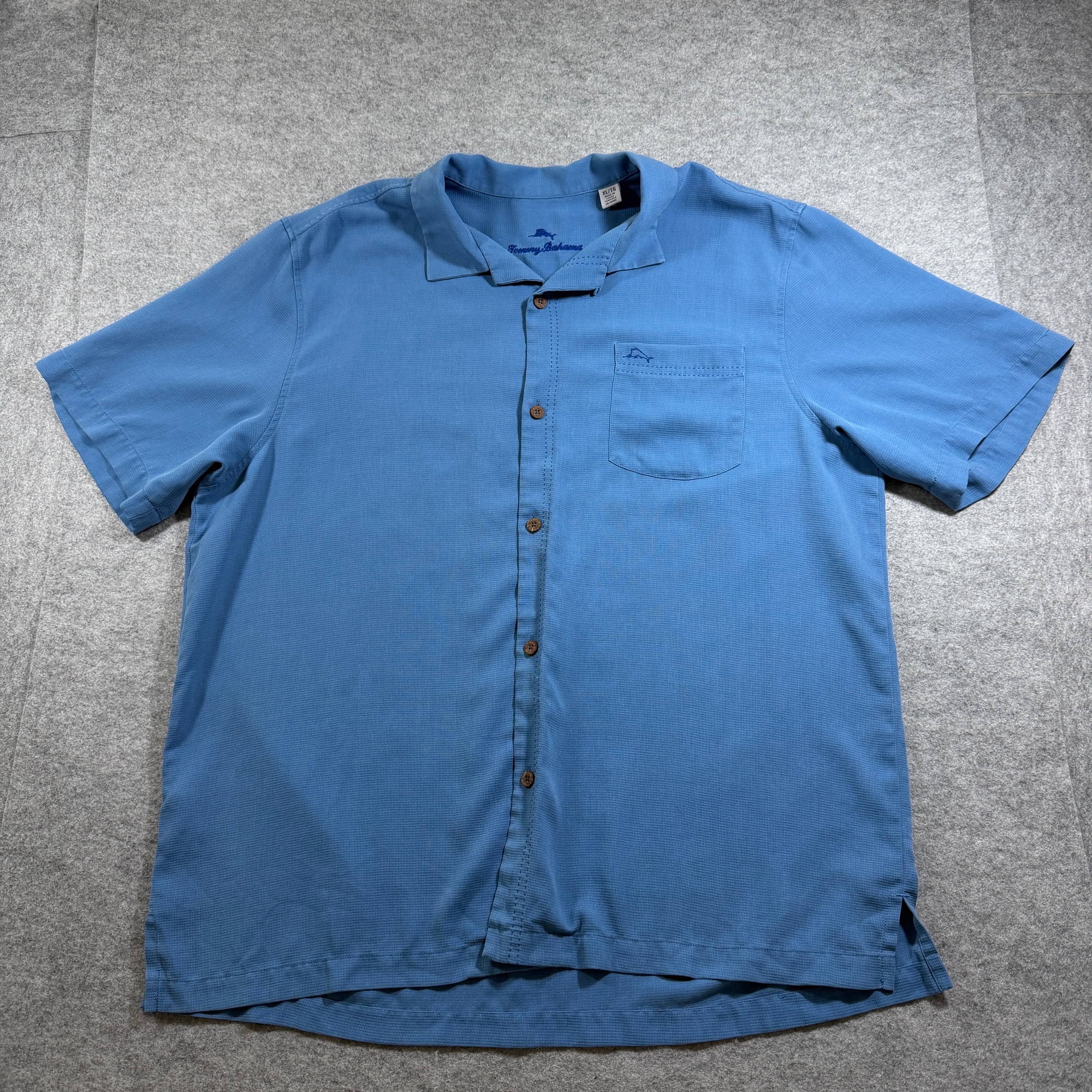 Tommy Bahama Silk Shirt Mens XL Blue Island Zone Short Sleeve Button Up Beach