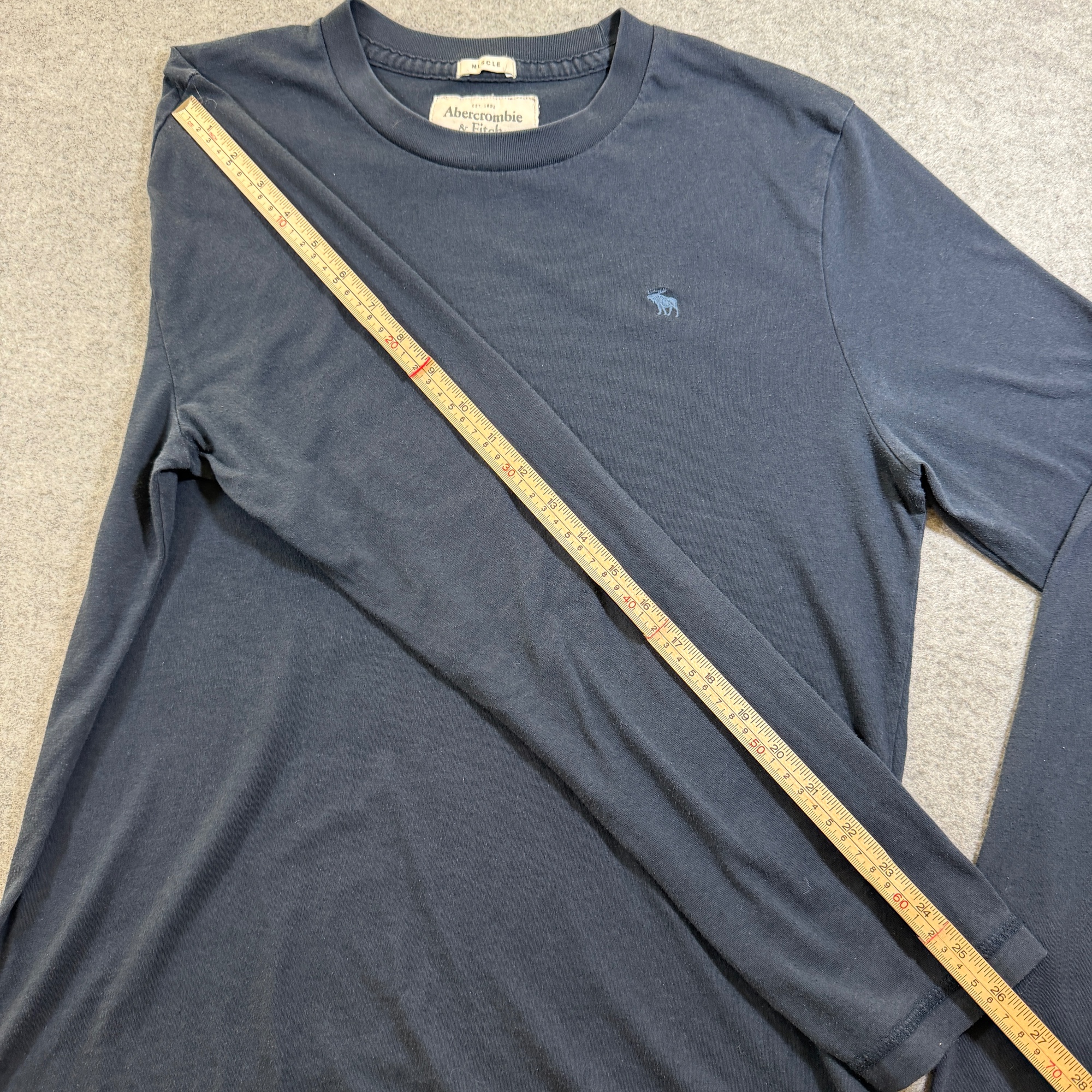 Abercrombie & Fitch Muscle Tee Mens M Navy Long Sleeve Crew Neck Moose Logo thumbnail 9